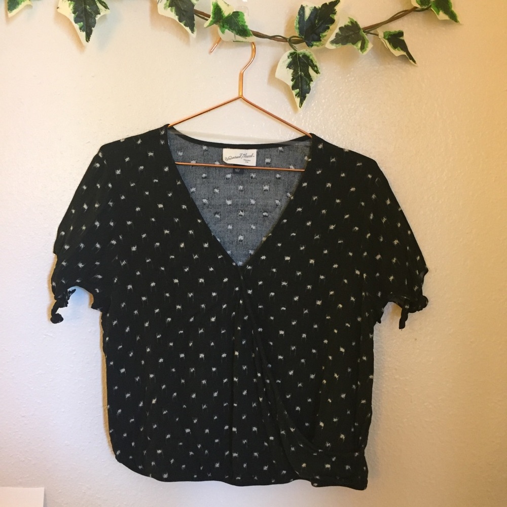Universal Thread Black and White Crop Top